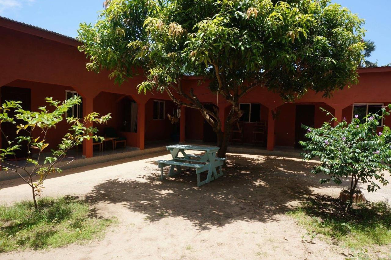The Gunjur Project Lodge Exterior foto